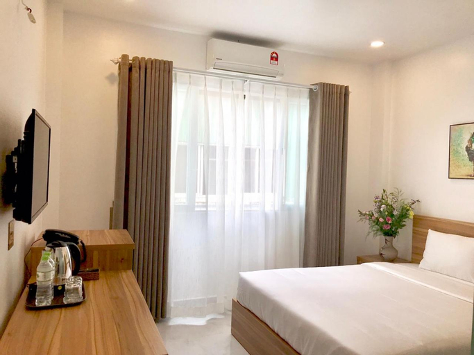 Bedroom 13