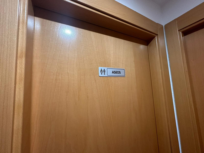 Others 3, Apartments Fast Single Rooms, Madrid