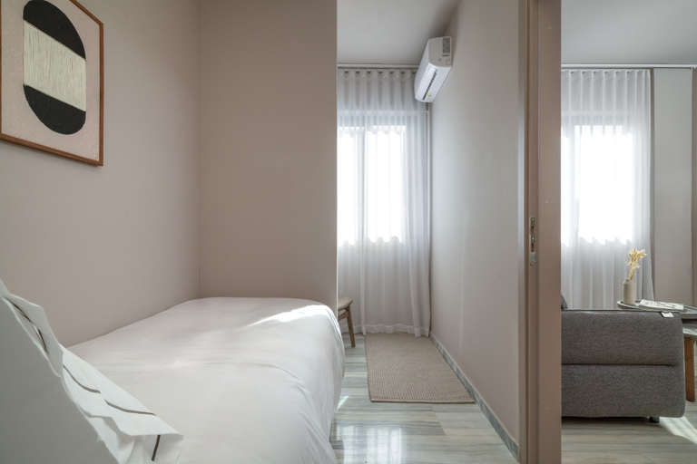 Bedroom 4, Num Suites & Lofts Athens, Attica