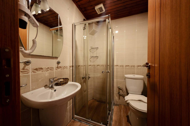 Bathroom 3, Abant Yayla Butik Otel, Merkez