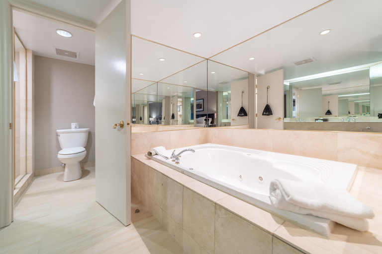 Bathroom 3, Horseshoe Valley Suites - The Azure, Simcoe