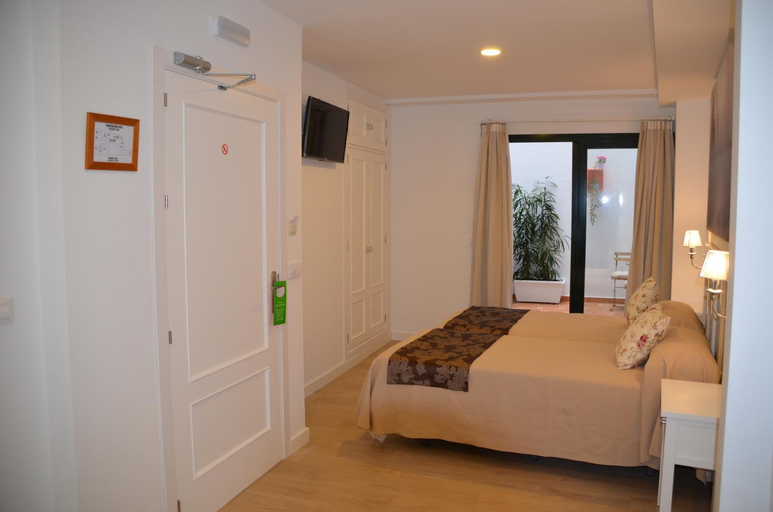 Bedroom 3, HOTEL DOÑA LINA, Sevilla