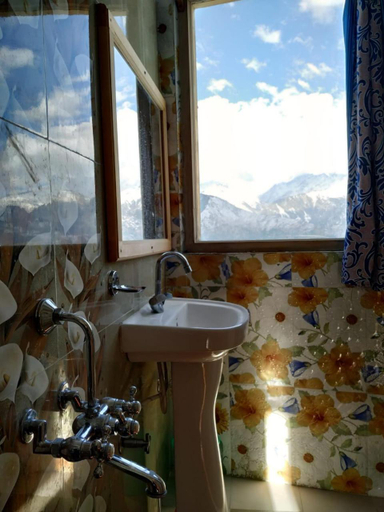Bathroom 4, Vijay Mount View, Pithoragarh