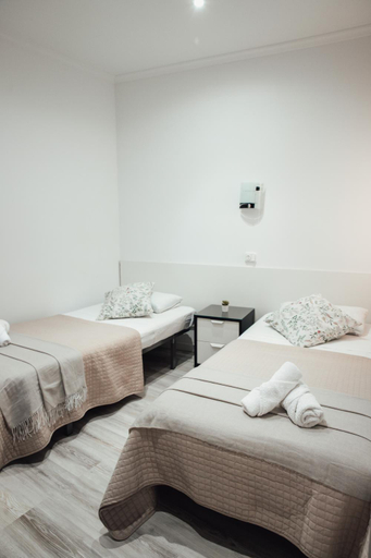 Others 4, Hostal Ruta de Francia, Barcelona