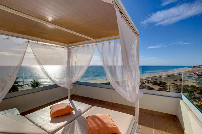 Bedroom 4, SBH Crystal Beach Hotel & Suites, Las Palmas