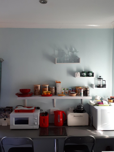 Food & Drinks, Santi Bhavana Bed & Breakfast, Wiltshire