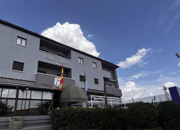 Exterior & Views 2, Hotel Ciudad de Plasencia, Cáceres
