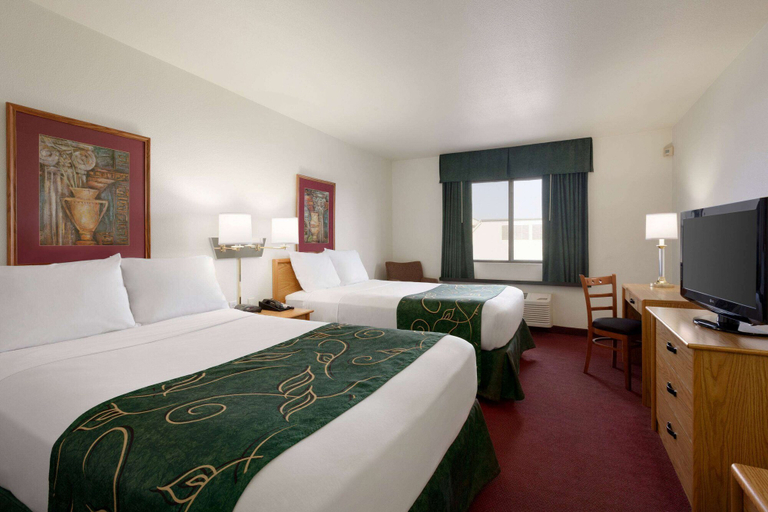 Bedroom 5, Travelodge by Wyndham Hermiston, Umatilla
