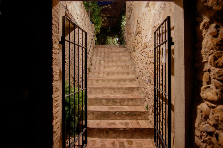 Others 5, Casa bascara, Girona