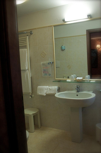 Bathroom 4, Hotel Lux, Venezia
