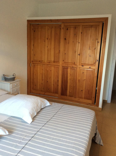 Others 5, VIVIENDAS ES CARNATGE, Baleares