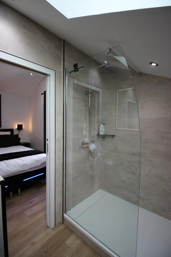 Bathroom 2, Le grain de Louise, Rhône