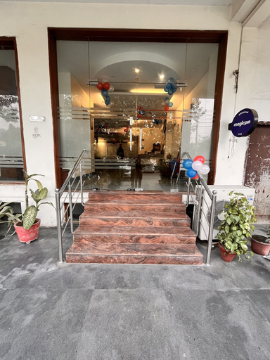 Exterior & Views 2, HOTEL GRACIOUS, Gurgaon
