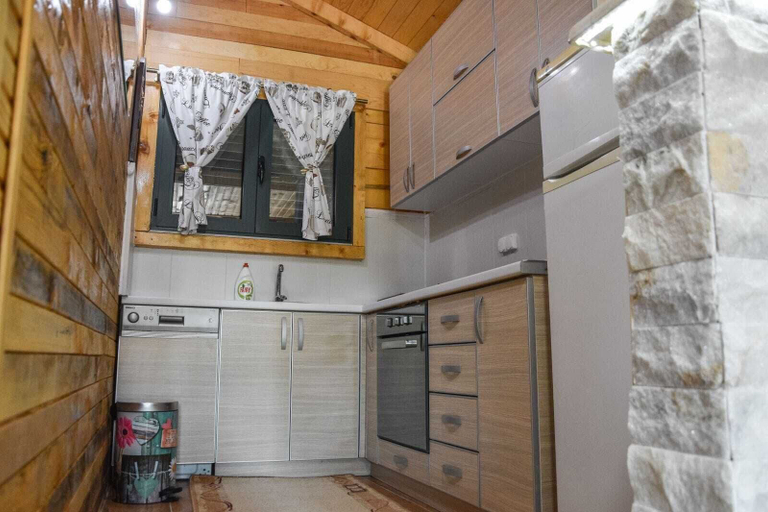 Others 4, Semi House Ada Bojana