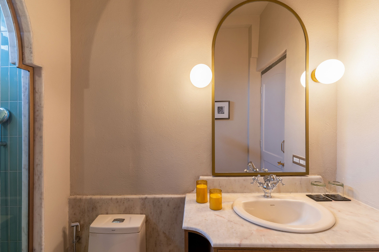 Bathroom 4, Manuscript- Jhilwara Haveli, Udaipur