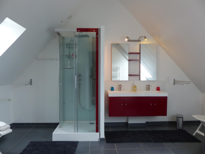 Bathroom 8