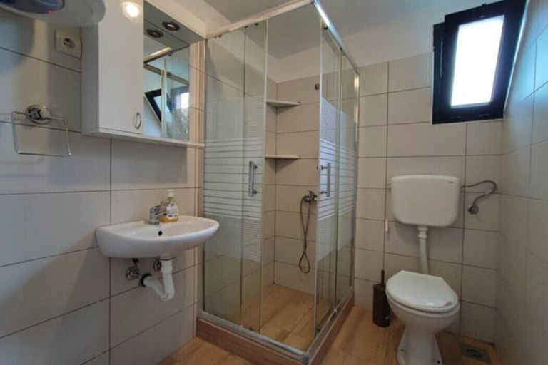 Bathroom 4, Magdalena House Ada Bojana
