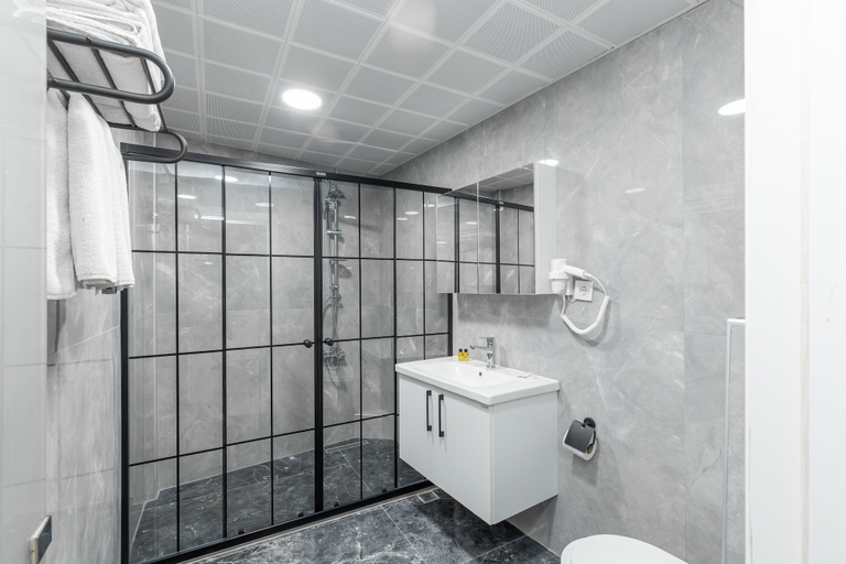 Bathroom 5, Sirkeci Family Hotel, Fatih