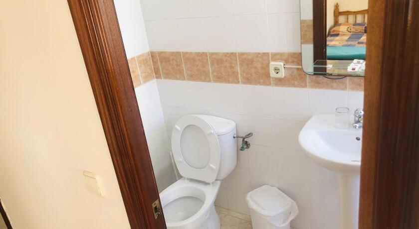 Others 5, Hostal ALGECIRAS, Cádiz