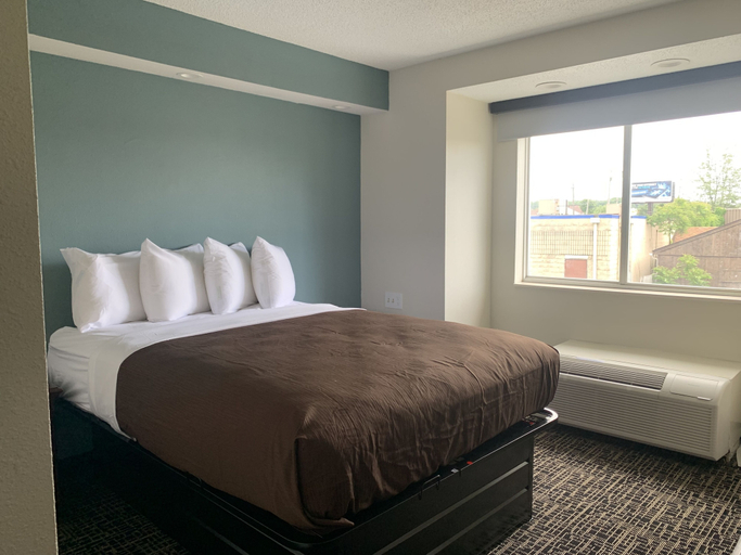 Bedroom 4, Baymont by Wyndham Boardman, Mahoning
