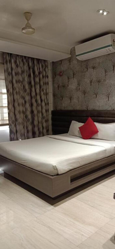 Bathroom 3, Hotel Pratiksha Residency, Thane