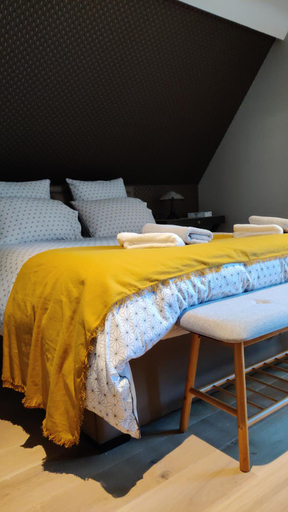 Others 2, Les coquelicots - Chambre Alex, Yvelines