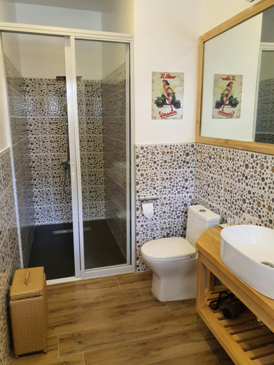 Bathroom 4, Blue Planet Panglao, Panglao