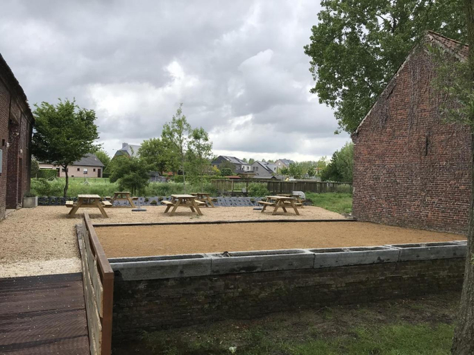 Others 5, Hofstede Ter Biest, Oost-Vlaanderen