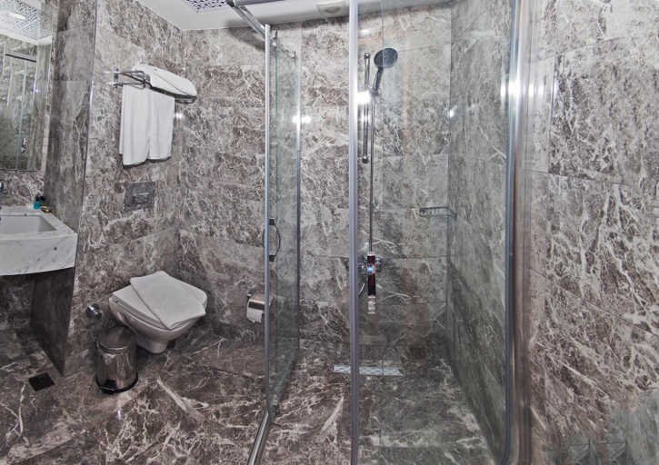 Bathroom 2, Grand Emir Hotel Old City, Fatih