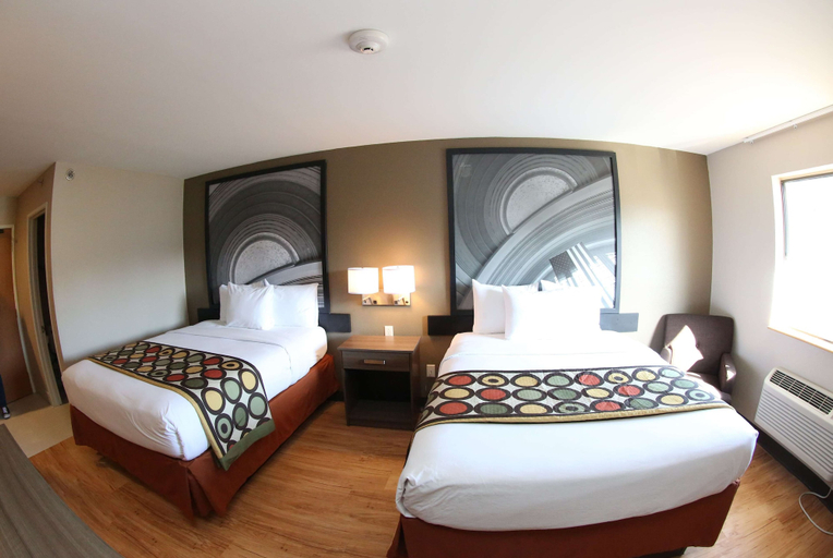 Bedroom 3, Super 8 by Wyndham Portsmouth, Scioto
