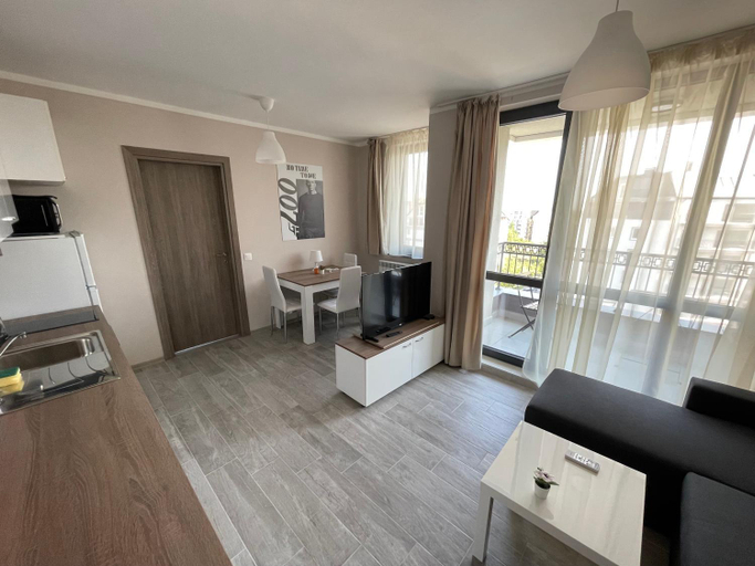 Others 3, Movie flats, Stolichna