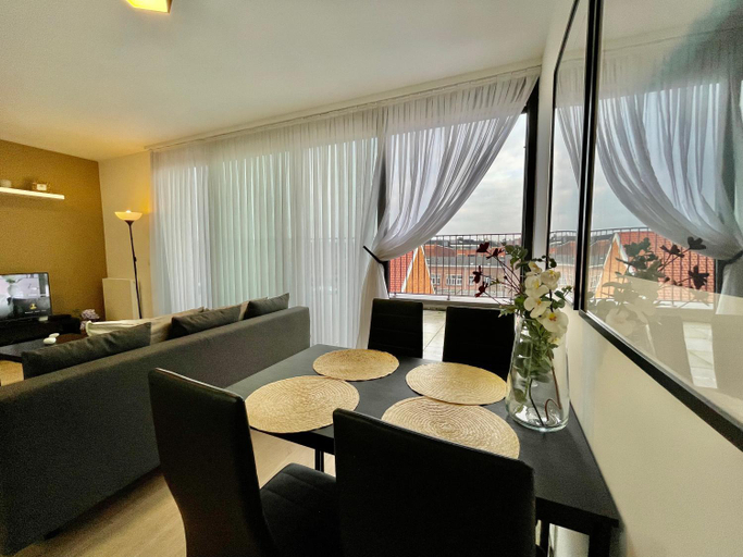Others 4, SuitesRus near Diamond District, Antwerpen