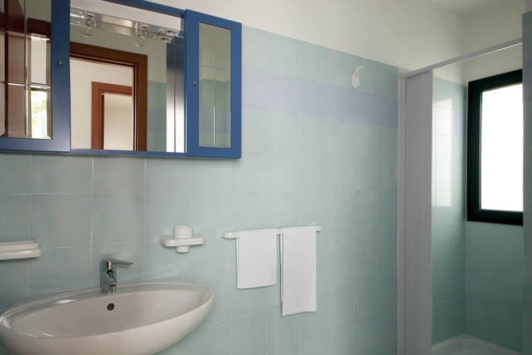 Bathroom 5, Meditur Puglia by Itafirst Hotels, Brindisi