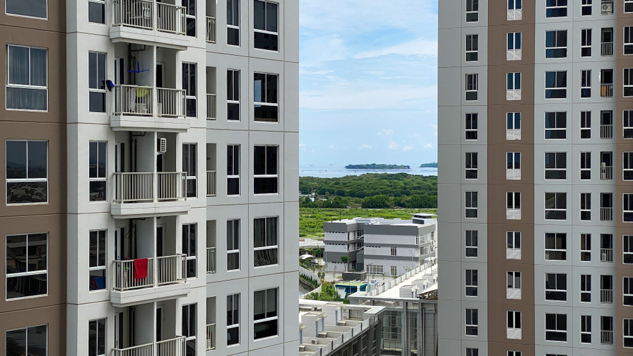 Exterior & Views 2, Comfort And Relaxing 2Br (No Kitchen) Tokyo Riverside Pik 2 Apartment, Tangerang