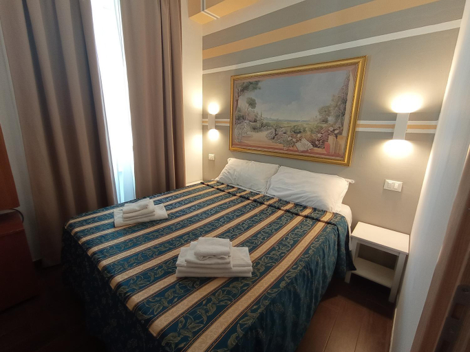 Bedroom 3, Rome Travellers Hotel, Roma