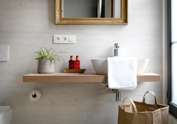 Bathroom 2, The Greenhouse, Antwerpen