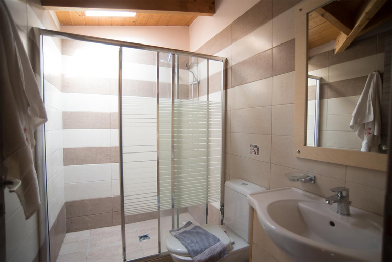 Others 5, Studios Artemis, Ionian Islands