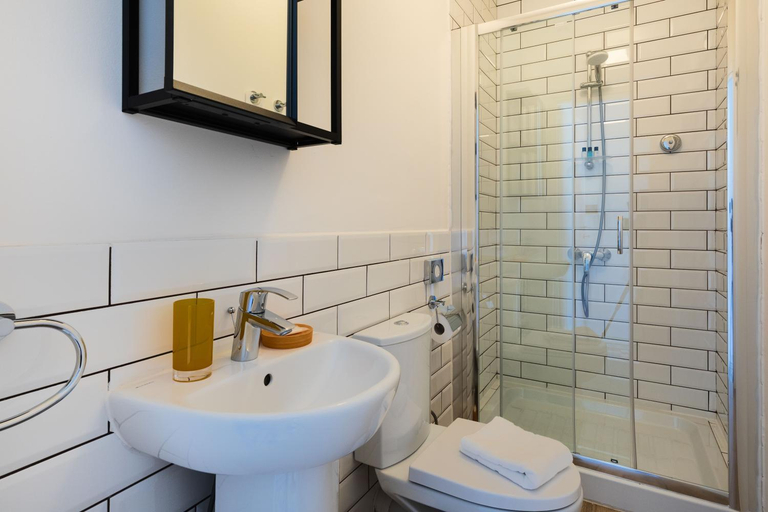 Bathroom 4, Mosta Dome B&B