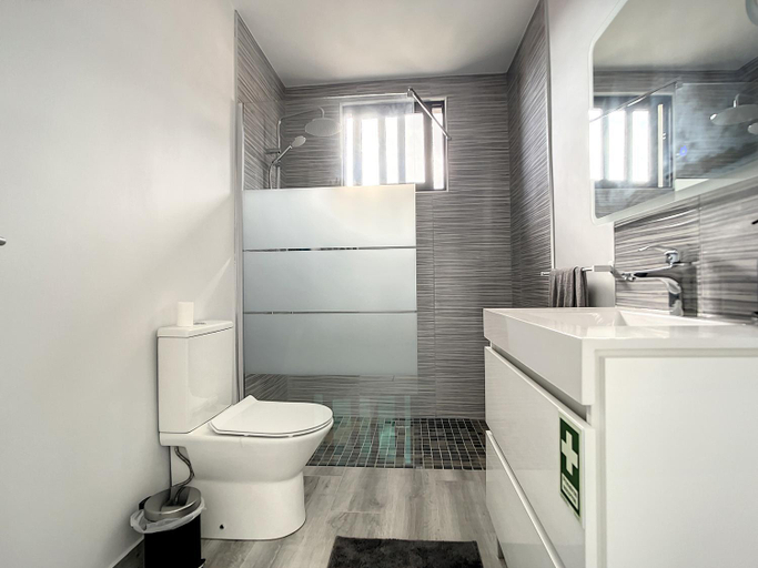 Bathroom 3, Casa da Avó by Atlantic Holiday, Machico