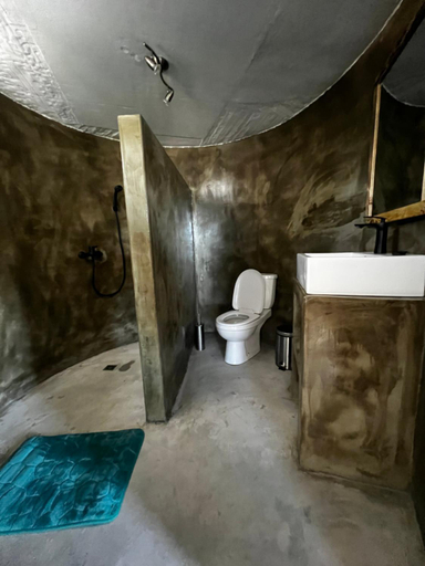 Bathroom 3, EcoFunco