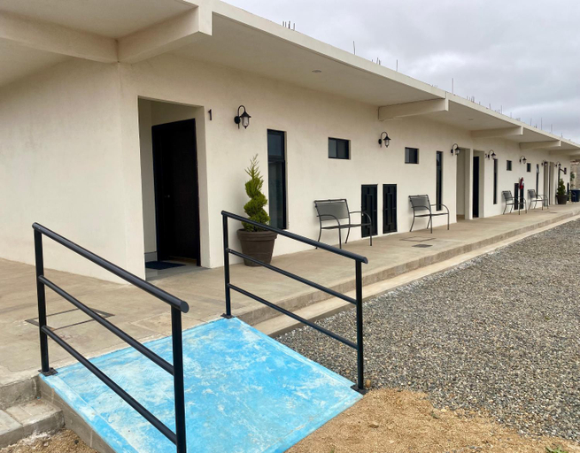 Exterior & Views 1, HOTEL & RV PARK ROSA EVELYN, Ensenada
