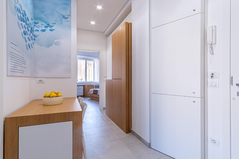 Colapesce Apartment, Syracuse