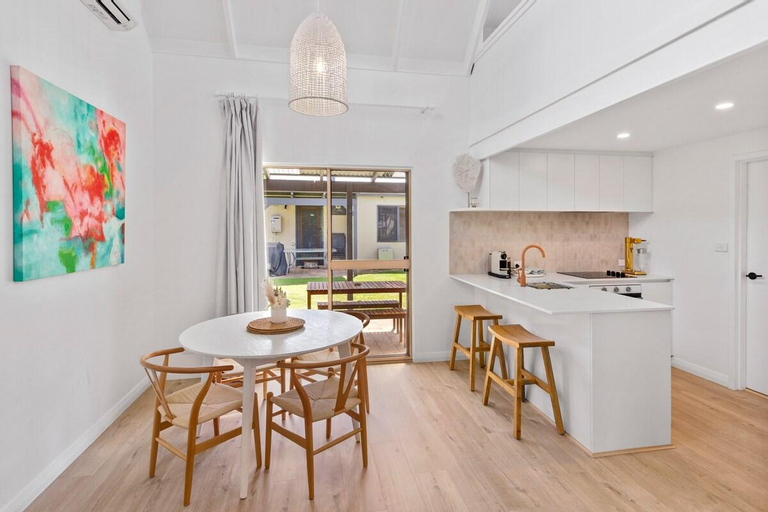 2, 9 Dunn Bay Village, Busselton