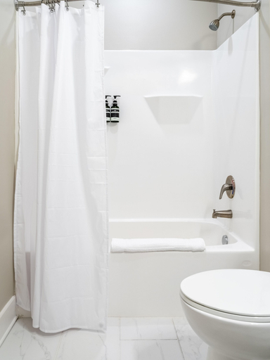Bathroom 4, Vintage Amelia Island Apartments, Nassau
