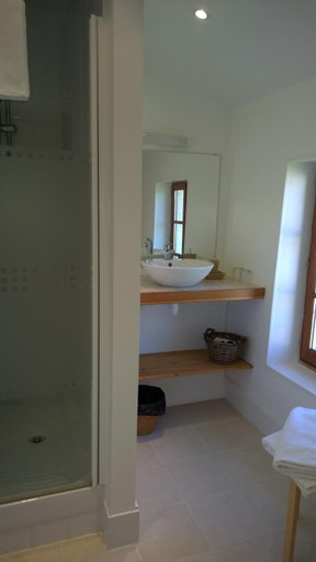 Bathroom 3, Val de Costes, Lot-et-Garonne