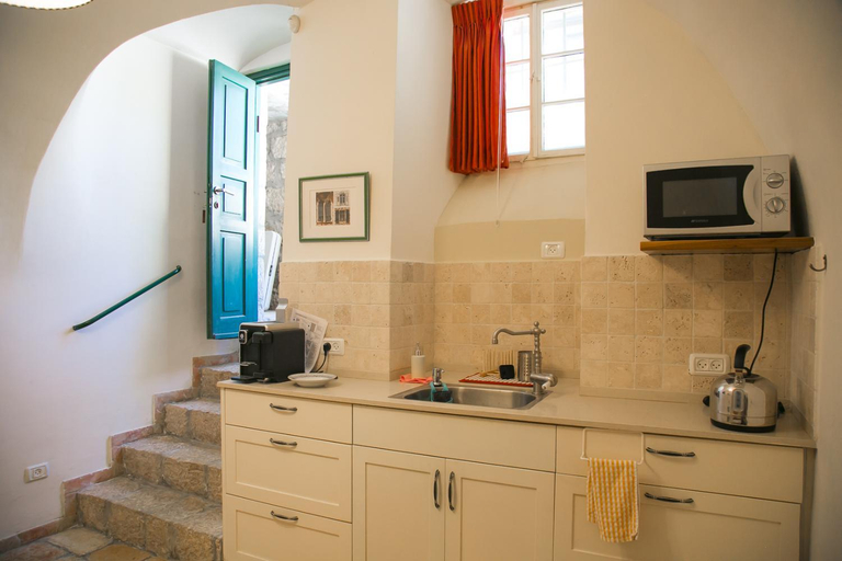 Others 5, The Templer Inn, Jerusalem