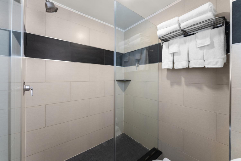 Bathroom 5