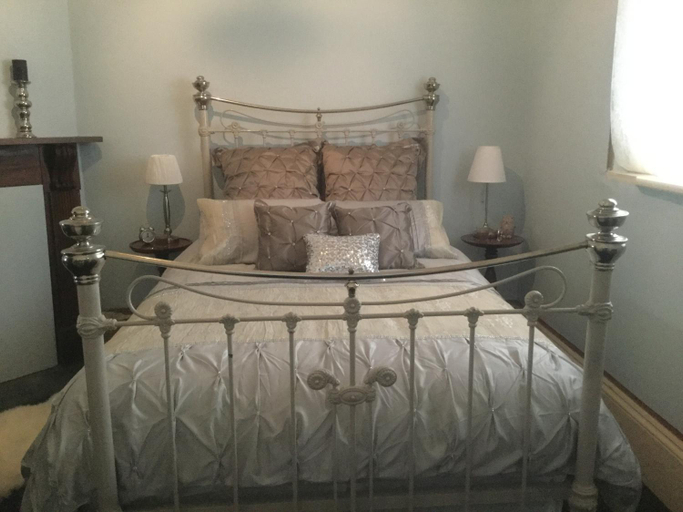 Bedroom, Angaston Masonic Lodge, Barossa - Angaston
