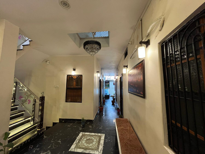 Public Area 2, Hotel Royal Shantii Inn, Chandauli