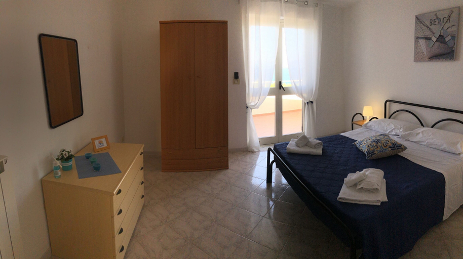 Bedroom 3, NaturAmare Apartments Palinuro, Salerno